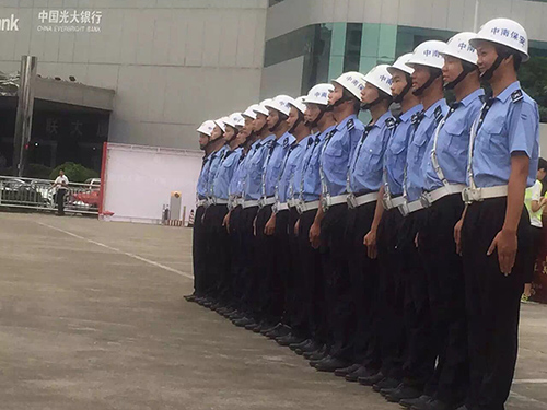 光大银行执勤
